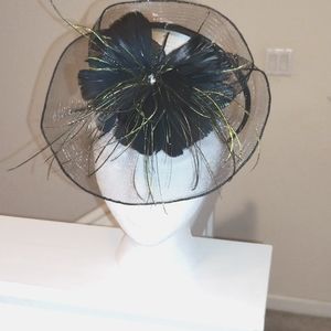 Beautiful Fascinator never worn
